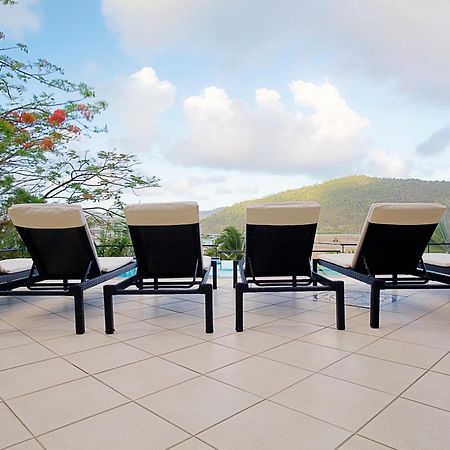 At Waterfront Whitsunday Retreat - Adults Only Aparthotel Еърли Бийч Екстериор снимка