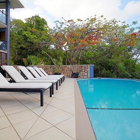 At Waterfront Whitsunday Retreat - Adults Only Aparthotel Еърли Бийч Екстериор снимка