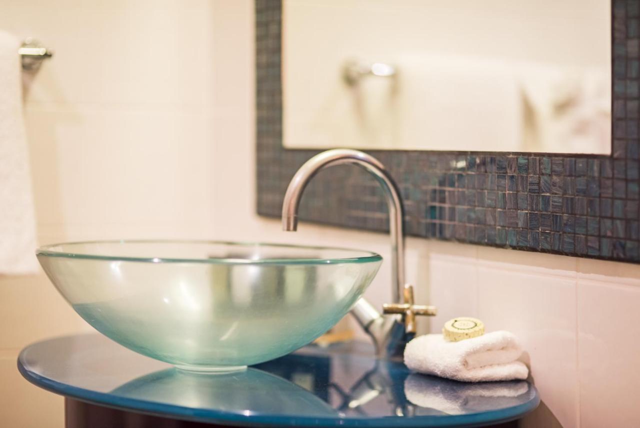 At Waterfront Whitsunday Retreat - Adults Only Aparthotel Еърли Бийч Екстериор снимка