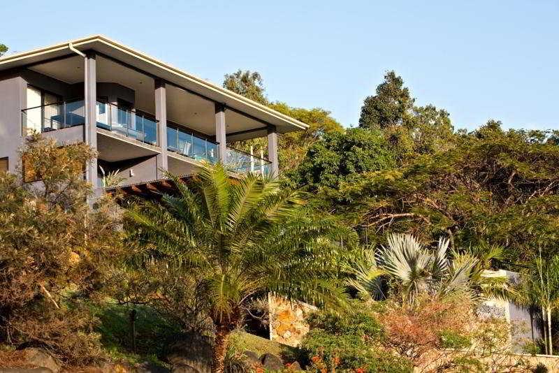 At Waterfront Whitsunday Retreat - Adults Only Aparthotel Еърли Бийч Екстериор снимка